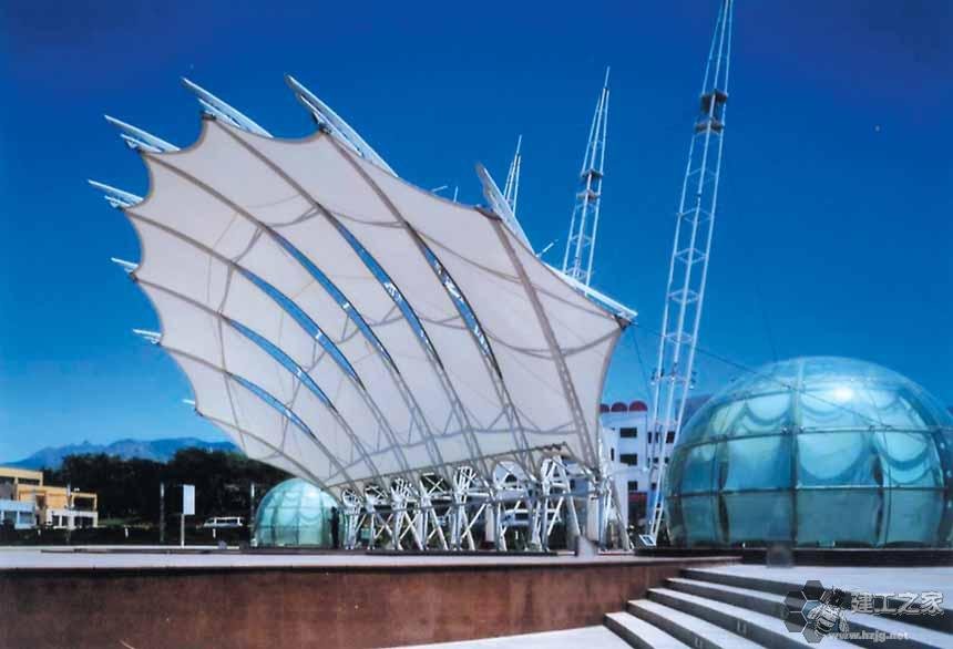 昌都车棚膜结构网架